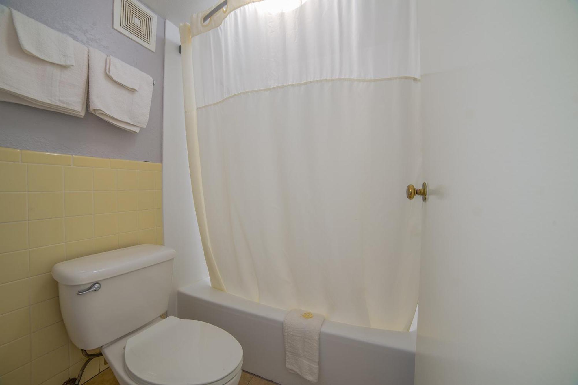 Masters Inn Selma Smithfield I-95 By Oyo Εξωτερικό φωτογραφία