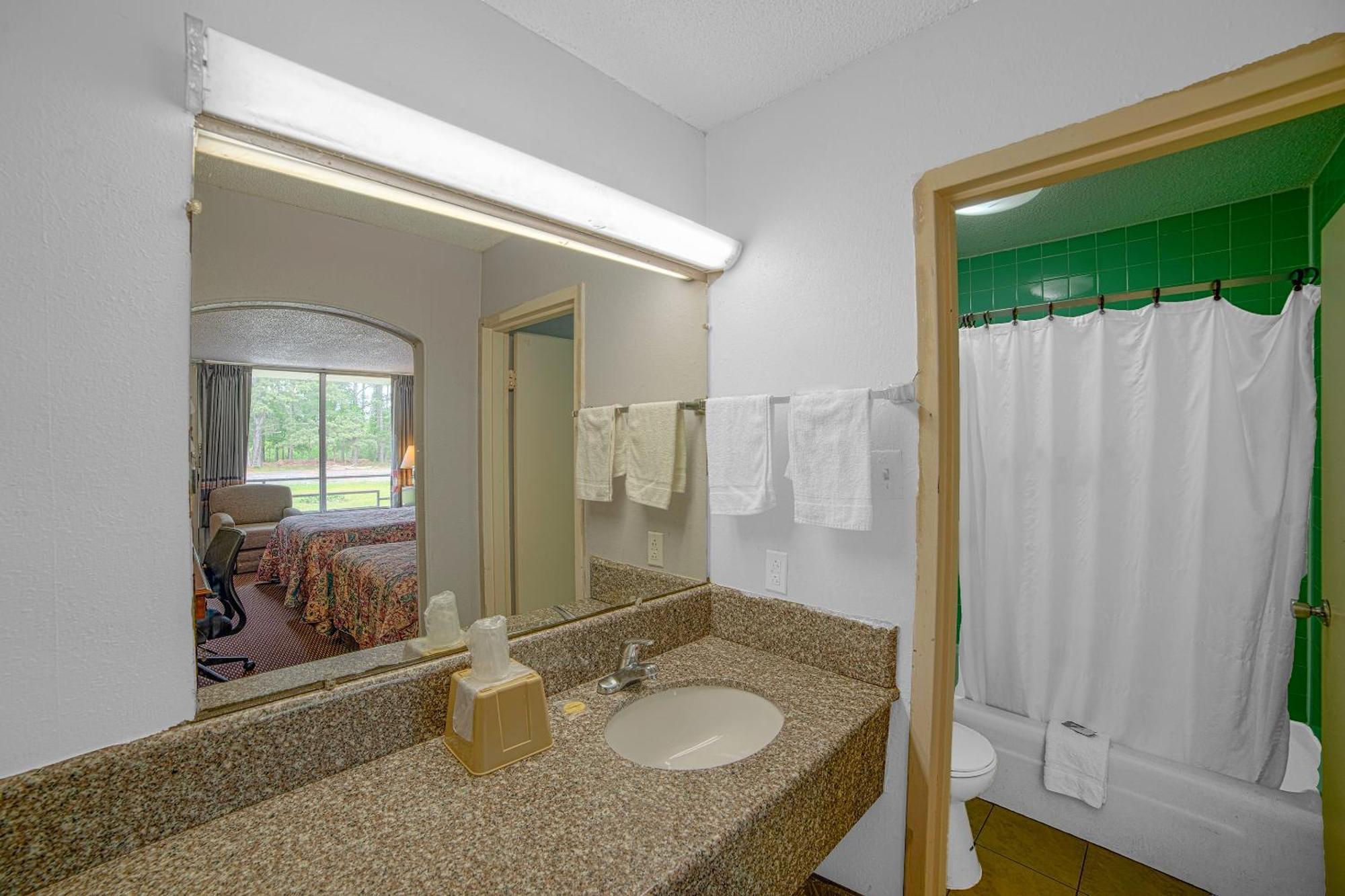 Masters Inn Selma Smithfield I-95 By Oyo Εξωτερικό φωτογραφία